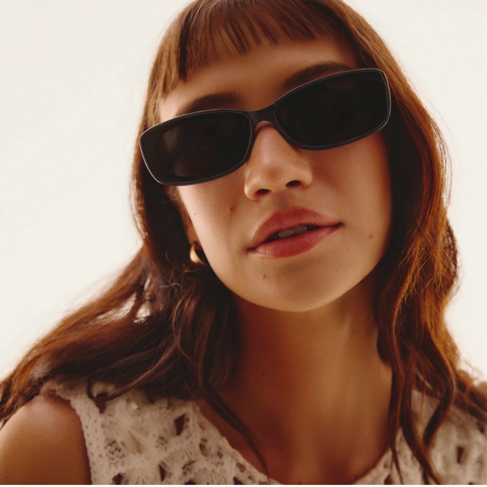 Quay Vibe Check Black Rectangular Sunglasses New … - image 4